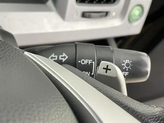 ホンダ ステップワゴン スパーダ Z クールスピリット 千葉県 2014(平26)年 9.2万km プレミアムスパークルブラックパール フリップダウンモニター/純正7インチSDナビ/CD DVD MSV BT フルセグ/バックカメラ/両側パワースライドドア/クルーズコントロール/パドルシフト/ハーフレザー/純正17インチアルミホイール/HIDオートライト/革巻きステアリング/ステアリングスイッチ/純正フロアマット/ドアバイザー/スマートキー/ビルトインETC