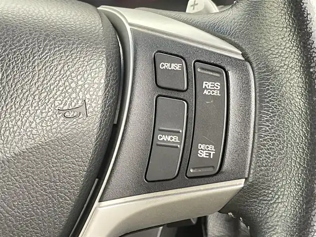 ホンダ ステップワゴン スパーダ Z クールスピリット 千葉県 2014(平26)年 9.2万km プレミアムスパークルブラックパール フリップダウンモニター/純正7インチSDナビ/CD DVD MSV BT フルセグ/バックカメラ/両側パワースライドドア/クルーズコントロール/パドルシフト/ハーフレザー/純正17インチアルミホイール/HIDオートライト/革巻きステアリング/ステアリングスイッチ/純正フロアマット/ドアバイザー/スマートキー/ビルトインETC