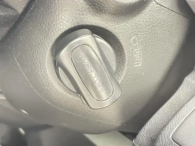 ホンダ ステップワゴン スパーダ Z クールスピリット 千葉県 2014(平26)年 9.2万km プレミアムスパークルブラックパール フリップダウンモニター/純正7インチSDナビ/CD DVD MSV BT フルセグ/バックカメラ/両側パワースライドドア/クルーズコントロール/パドルシフト/ハーフレザー/純正17インチアルミホイール/HIDオートライト/革巻きステアリング/ステアリングスイッチ/純正フロアマット/ドアバイザー/スマートキー/ビルトインETC