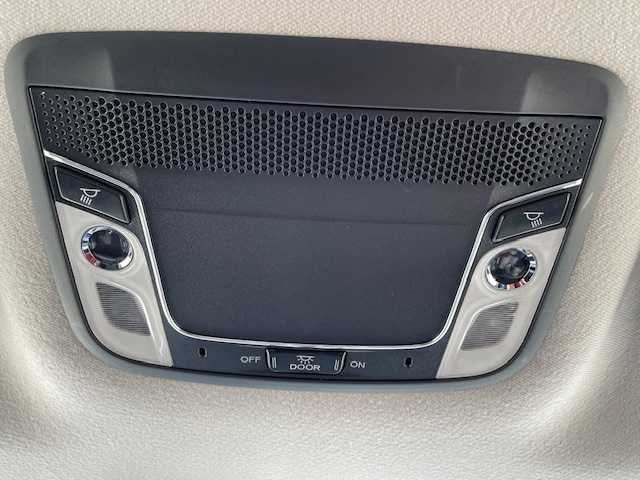 ホンダ ヴェゼル ハイブリッド X 富山県 2014(平26)年 10.8万km ホワイトオーキッドパール (株)IDOMが運営する【じしゃロン富山店】の自社ローン対象車両になります。こちらは現金ご利用時の価格です。自社ローンご希望の方は別途その旨お申付け下さい。/社外ナビ/FM/AM/CD/DVD/フルセグ/SD/バックカメラ/ETC/シティブレーキアクティブシステム/横滑り防止装置/LEDヘッドライト/フォグランプ/オートライト/ドアバイザー/クルーズコントロール/電子パーキングブレーキ/ステアリングリモコン/プッシュスタート/スマートキー/スペアキー１本/取説/保証書