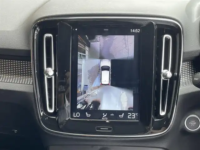 ボルボ ＸＣ４０ T4 AWD Rデザイン 鹿児島県 2020(令2)年 5.3万km 赤Ⅱ 純正ナビ/フルセグTV/全方位カメラ/クルーズコントロール/前後ドライブレコーダー/ETC/前席パワーシート/前後シートヒーター/純正マット/パドルシフト/プッシュスタート/スマートキー