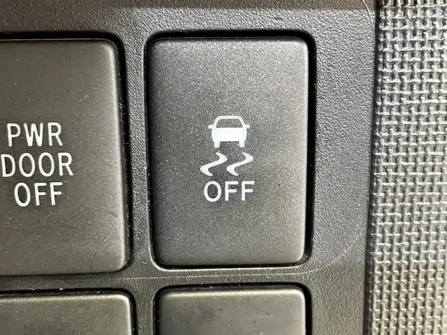 トヨタ スペイド F 岩手県 2012(平24)年 6.9万km ブラック ４WD/左側パワースライドドア/横滑り防止装置/ドライブレコーダー/ETC/オートエアコン/エンジンスターター/ヘッドライトレベライザー/ドアバイザー/HIDヘッドランプ/純正フロアマット/HIDヘッドランプ/社外１７インチアルミホイール/電動格納ミラー/助手席ロングスライドシート