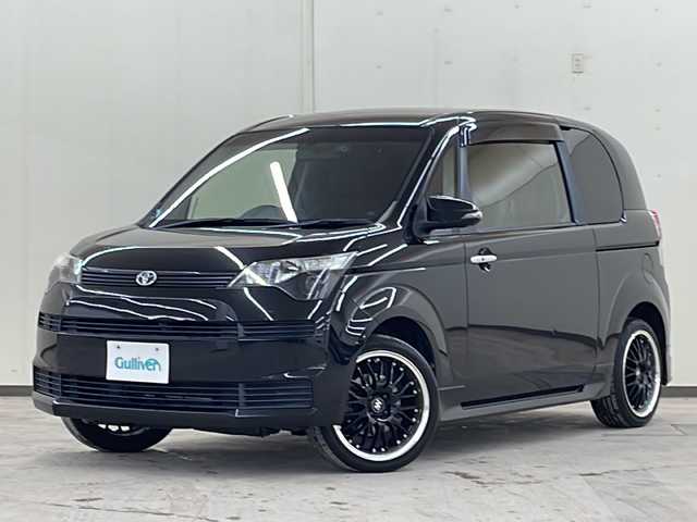 トヨタ スペイド F 道央・札幌 2012(平24)年 6.9万km ブラックマイカ /4WD//社外HDDナビ：CN-H510WD/（CD/DVD/BT/SD/ラジオ/フルセグ）//左側パワースライドドア//横滑り防止装置//ドライブレコーダー//ETC//オートエアコン//エンジンスターター//ヘッドライトレベライザー//ドアバイザー//HIDヘッドランプ//純正フロアマット//HIDヘッドランプ//社外１７インチアルミホイール