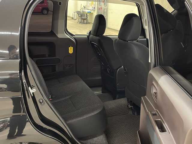 トヨタ スペイド F 道央・札幌 2012(平24)年 6.9万km ブラックマイカ /4WD//社外HDDナビ：CN-H510WD/（CD/DVD/BT/SD/ラジオ/フルセグ）//左側パワースライドドア//横滑り防止装置//ドライブレコーダー//ETC//オートエアコン//エンジンスターター//ヘッドライトレベライザー//ドアバイザー//HIDヘッドランプ//純正フロアマット//HIDヘッドランプ//社外１７インチアルミホイール