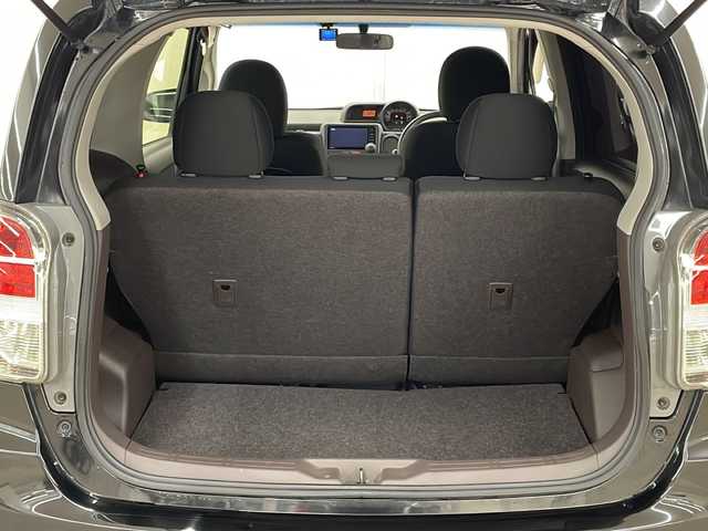 トヨタ スペイド F 道央・札幌 2012(平24)年 6.9万km ブラックマイカ /4WD//社外HDDナビ：CN-H510WD/（CD/DVD/BT/SD/ラジオ/フルセグ）//左側パワースライドドア//横滑り防止装置//ドライブレコーダー//ETC//オートエアコン//エンジンスターター//ヘッドライトレベライザー//ドアバイザー//HIDヘッドランプ//純正フロアマット//HIDヘッドランプ//社外１７インチアルミホイール