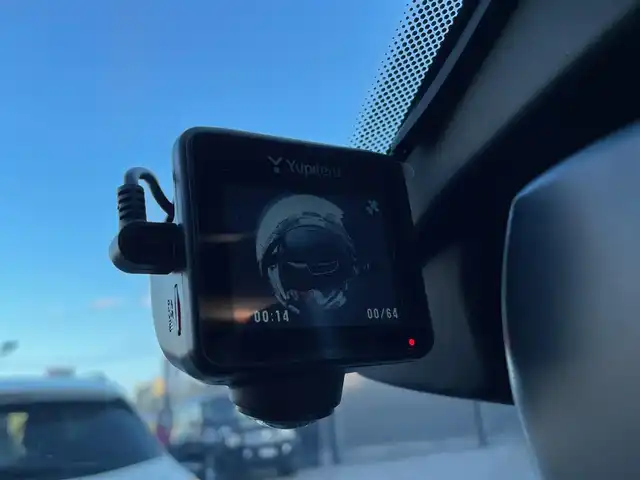 ＢＭＷ ２２５ｉ xDrive Aツアラー Mスポーツ 香川県 2015(平27)年 6.9万km パール スマートキー/パドルシフト/アイドリングストップ/純正ナビ/バックカメラ/ブラウンレザーシート/シートヒーター/パワーシート/パワーバックドア/純正18インチアルミ/ドライブレコーダー/オートライト/インテリジェントセーフティー/レーンアシスト