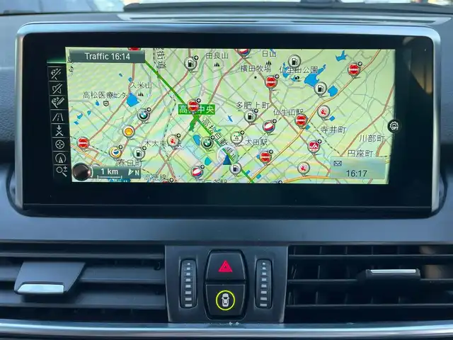 ＢＭＷ ２２５ｉ xDrive Aツアラー Mスポーツ 香川県 2015(平27)年 6.9万km パール スマートキー/パドルシフト/アイドリングストップ/純正ナビ/バックカメラ/ブラウンレザーシート/シートヒーター/パワーシート/パワーバックドア/純正18インチアルミ/ドライブレコーダー/オートライト/インテリジェントセーフティー/レーンアシスト