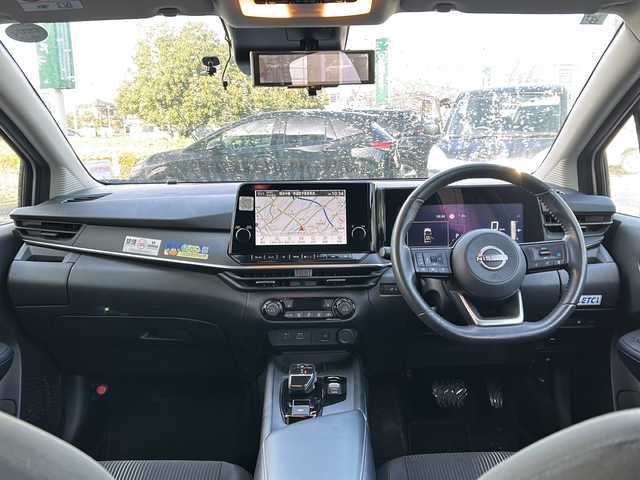 日産 ノート X FOUR 福島県 2023(令5)年 8.3万km ピュアホワイトパール 360°セーフティアシスト/・踏み間違い衝突防止アシスト/・インテリジェントエマージェンシーブレーキ/・車線逸脱警報/・前方衝突予測警報/純正ディスプレイオーディオナビ/・フルセグTV/USB/HDMI/FM/AM/・AppleCarPlay/AndroidAuto/・ビルトインETC2.0/・バックカメラ/・アラウンドビューモニター/デジタルインナーミラー/革張りステアリング/・ステアリングスイッチ/・ステアリングヒーター/・クルーズコントロール追従あり/電子パーキング/・オートブレーキホールド/D+N席シートヒーター/ワイヤレス充電/電動格納ミラー/プッシュスタート/・スマートキー/ハロゲンヘッドライト/・オートライト/・オートマチックハイビーム/純正フロアマット/レンタカーアップ