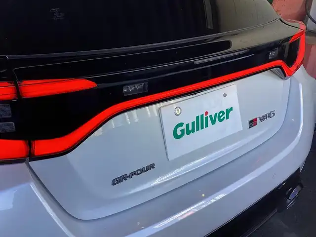 トヨタ ＧＲヤリス RZ ハイパフォーマンス 鹿児島県 2024(令6)年 1.3万km プラチナホワイトパールマイカ 純正マルチメディア/　ナビ、フルセグTV、BT、USB、FM、AM/JBLサウンドシステム/BBS製18インチアルミホイール/カーボン調ルーフ/追従付きクルーズコントロール/3灯式LEDヘッドライト/ステアリングヒーター/シートヒーター/ビルトインETC/Toyota　Safety Sense/スマートキーX2/新車保証書/取扱説明書/マルチメディア取扱説明書