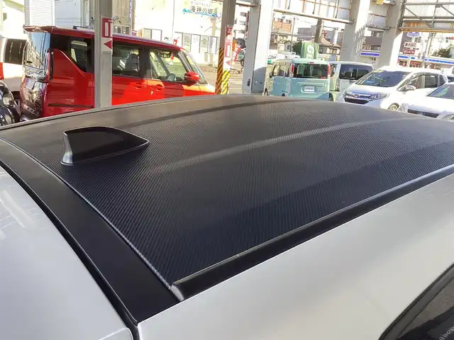 トヨタ ＧＲヤリス RZ ハイパフォーマンス 鹿児島県 2024(令6)年 1.3万km プラチナホワイトパールマイカ 純正マルチメディア/　ナビ、フルセグTV、BT、USB、FM、AM/JBLサウンドシステム/BBS製18インチアルミホイール/カーボン調ルーフ/追従付きクルーズコントロール/3灯式LEDヘッドライト/ステアリングヒーター/シートヒーター/ビルトインETC/Toyota　Safety Sense/スマートキーX2/新車保証書/取扱説明書/マルチメディア取扱説明書