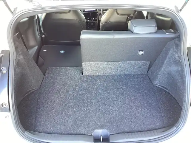 トヨタ ＧＲヤリス RZ ハイパフォーマンス 鹿児島県 2024(令6)年 1.3万km プラチナホワイトパールマイカ 純正マルチメディア/　ナビ、フルセグTV、BT、USB、FM、AM/JBLサウンドシステム/BBS製18インチアルミホイール/カーボン調ルーフ/追従付きクルーズコントロール/3灯式LEDヘッドライト/ステアリングヒーター/シートヒーター/ビルトインETC/Toyota　Safety Sense/スマートキーX2/新車保証書/取扱説明書/マルチメディア取扱説明書