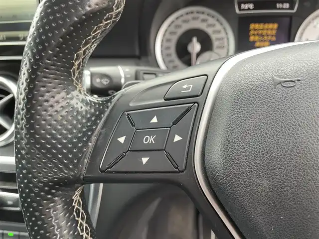 メルセデス・ベンツ Ａ１８０ 長野県 2014(平26)年 5万km 黒 純正ナビ/・Bluetooth/CD/DVD/FMAM/バックカメラ/純正フロアマット/ハーフレザーシート/純正16インチAW/コーナーセンサー前後/オートライト/ドアバイザー/ノーマルタイヤ積み込み/電格ミラー/パドルシフト/スペアキー有/スマートキー