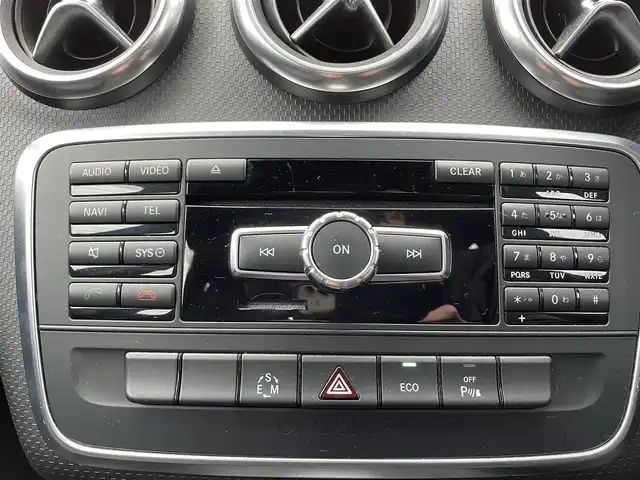 メルセデス・ベンツ Ａ１８０ 長野県 2014(平26)年 5万km 黒 純正ナビ/・Bluetooth/CD/DVD/FMAM/バックカメラ/純正フロアマット/ハーフレザーシート/純正16インチAW/コーナーセンサー前後/オートライト/ドアバイザー/ノーマルタイヤ積み込み/電格ミラー/パドルシフト/スペアキー有/スマートキー