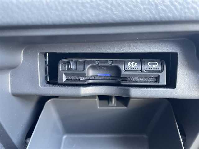 トヨタ ノア Si 鳥取県 2008(平20)年 11.6万km グレー 純正HDDナビ【NHZT-W58）/・フルセグ/・ミュージックサーバー/バックカメラ/左電動スライドドア/スマートキー /プッシュスタート/ドライブレコーダー/キセノンライト/ETC