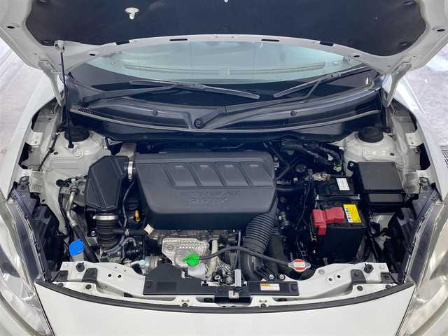 スズキ スイフト スポーツ セーフティPKG 岐阜県 2018(平30)年 3.7万km ピュアホワイトP ENKEI製17インチAW/スズキセーフティサポート/・デュアルセンサーブレーキサポート/・アダプティブクルーズコントロール/・車線逸脱抑制機能/・車線逸脱警報機能/Panasonic製8型ナビ（OP）/（フルセグTV/CD/DVD/Bluetooth/ipod）/TVキャンセラー/専用スポーツシート/運転席シートヒーター/革巻きステアリング/MTモード付AT/パドルシフト/LEDヘッドライト/フロントフォグ/アルミペダル/ドアバイザー/純正フロアマット/純正ビルトインETC/前方ドライブレコーダー/GPSレーダー探知機