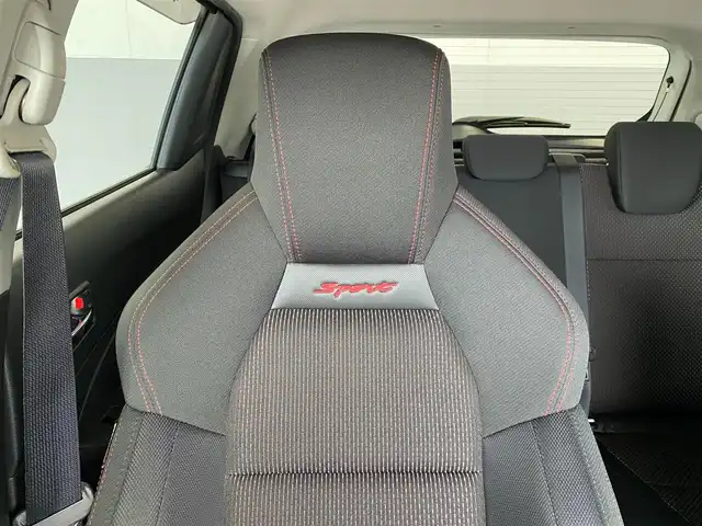 スズキ スイフト スポーツ セーフティPKG 岐阜県 2018(平30)年 3.7万km ピュアホワイトP ENKEI製17インチAW/スズキセーフティサポート/・デュアルセンサーブレーキサポート/・アダプティブクルーズコントロール/・車線逸脱抑制機能/・車線逸脱警報機能/Panasonic製8型ナビ（OP）/（フルセグTV/CD/DVD/Bluetooth/ipod）/TVキャンセラー/専用スポーツシート/運転席シートヒーター/革巻きステアリング/MTモード付AT/パドルシフト/LEDヘッドライト/フロントフォグ/アルミペダル/ドアバイザー/純正フロアマット/純正ビルトインETC/前方ドライブレコーダー/GPSレーダー探知機