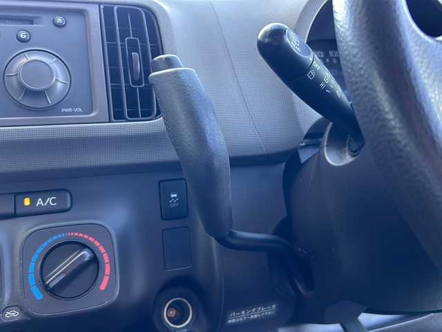 トヨタ パッソ X Lパッケージ 山形県 2015(平27)年 4万km ホワイト 禁煙車/横滑り防止装置/純正オーディオ/（AM/FM/CD)/アイドリングストップ/ETC/社外AW/社外フロアマット/電動格納ミラー/ドアバイザー/リモコンキー/冬タイヤ　スチールホイール車載/（165/65/R14)5mm