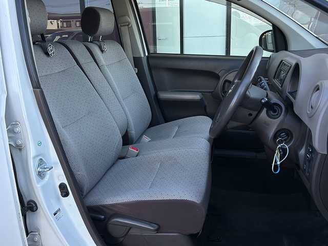 トヨタ パッソ X Lパッケージ 山形県 2015(平27)年 4万km ホワイト 禁煙車/横滑り防止装置/純正オーディオ/（AM/FM/CD)/アイドリングストップ/ETC/社外AW/社外フロアマット/電動格納ミラー/ドアバイザー/リモコンキー/冬タイヤ　スチールホイール車載/（165/65/R14)5mm