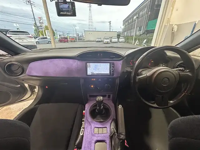 トヨタ ８６ G 愛知県 2013(平25)年 6.7万km サテンホワイトパール 純正メモリナビ/フルセグテレビ/バックカメラ/Bluetooth/ETC/RAYS AW/BLITZタワーバー/BLITZ車庫調/TRDエアロ