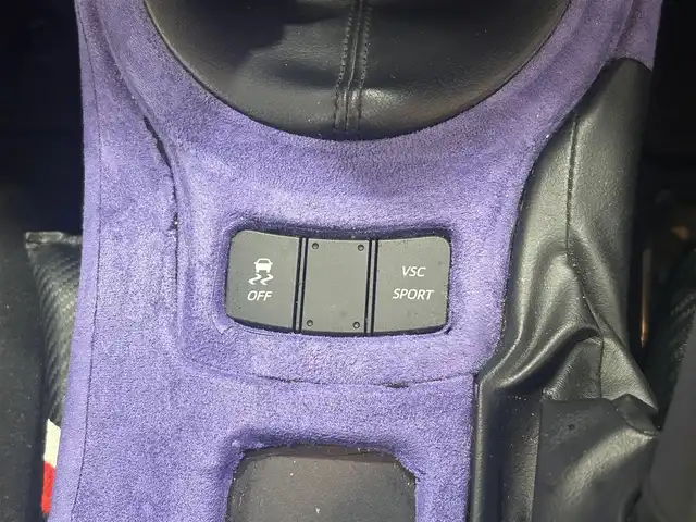 トヨタ ８６ G 愛知県 2013(平25)年 6.7万km サテンホワイトパール 純正メモリナビ/フルセグテレビ/バックカメラ/Bluetooth/ETC/RAYS AW/BLITZタワーバー/BLITZ車庫調/TRDエアロ