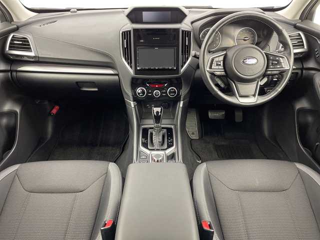 スバル フォレスター ツーリング 新潟県 2019(平31)年 5.6万km クリスタルブラックシリカ ディーラー純正メモリナビ/(KXM-H703)/(CD.DVD.SD.フルセグ.Bluetooth.HDMI)/サイド.フロントカメラ/アイサイト/レーダークルーズコントロール/レーンキープアシスト/ブラインドスポットモニター/革巻きステアリング/ステアリングリモコン/LEDオートライト/デジタルインナーミラー/前席パワーシート/運転席メモリー/全席シートヒーター/ドライブレコーダー/リアコーナーセンサー/プッシュスタート/スマートキー×2/純正フロアマット/サマータイヤ純正アルミホイールセット車載