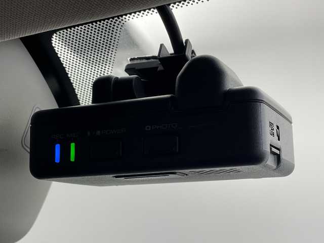 スバル フォレスター ツーリング 新潟県 2019(平31)年 5.6万km クリスタルブラックシリカ ディーラー純正メモリナビ/(KXM-H703)/(CD.DVD.SD.フルセグ.Bluetooth.HDMI)/サイド.フロントカメラ/アイサイト/レーダークルーズコントロール/レーンキープアシスト/ブラインドスポットモニター/革巻きステアリング/ステアリングリモコン/LEDオートライト/デジタルインナーミラー/前席パワーシート/運転席メモリー/全席シートヒーター/ドライブレコーダー/リアコーナーセンサー/プッシュスタート/スマートキー×2/純正フロアマット/サマータイヤ純正アルミホイールセット車載