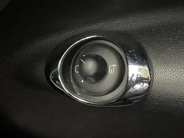 ＭＩＮＩ ミニ クロスオーバー クーパー 埼玉県 2013(平25)年 6.1万km 赤Ⅱ 純正オーディオ バックカメラ ETC ミラー型ドライブレコーダー 純正フロアマット オートエアコン エンジンスタート AUX ルーフレール リアソナー CD再生 純正アルミホイール