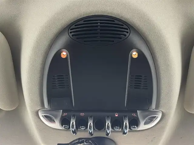ＭＩＮＩ ミニ クロスオーバー クーパー 埼玉県 2013(平25)年 6.1万km 赤Ⅱ 純正オーディオ バックカメラ ETC ミラー型ドライブレコーダー 純正フロアマット オートエアコン エンジンスタート AUX ルーフレール リアソナー CD再生 純正アルミホイール