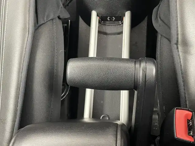 ＭＩＮＩ ミニ クロスオーバー クーパー 埼玉県 2013(平25)年 6.1万km 赤Ⅱ 純正オーディオ バックカメラ ETC ミラー型ドライブレコーダー 純正フロアマット オートエアコン エンジンスタート AUX ルーフレール リアソナー CD再生 純正アルミホイール
