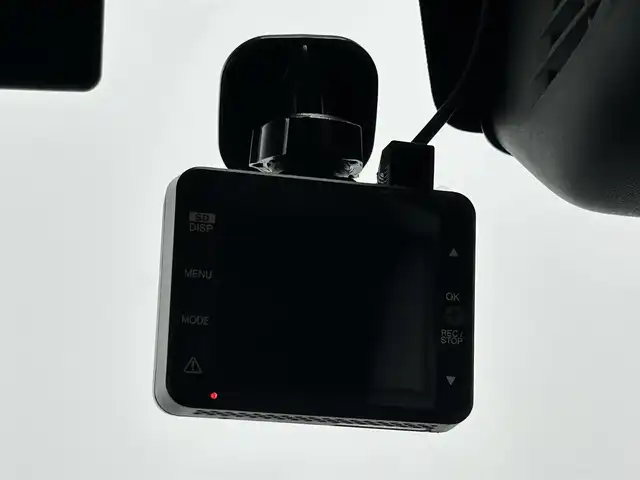 スズキ エブリイ PC 大阪府 2023(令5)年 0.6万km シルキーシルバーメタリック 社外ナビ　衝突安全　レーンキープ　コーナーセンサー　バックカメラ　ETC　ドラレコ　オートライト　純正フロアマット