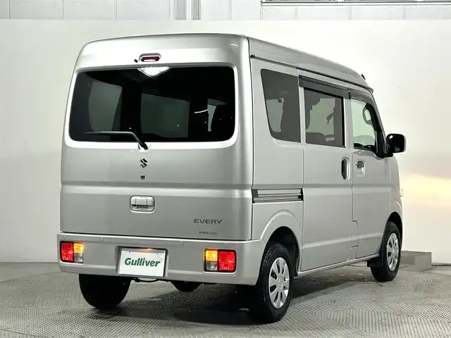 スズキ エブリイ PC 大阪府 2023(令5)年 0.6万km シルキーシルバーメタリック 社外ナビ　衝突安全　レーンキープ　コーナーセンサー　バックカメラ　ETC　ドラレコ　オートライト　純正フロアマット