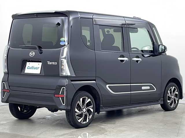 ダイハツ タント カスタム X スタイルセレクション 道央・札幌 2021(令3)年 2.2万km ブラックマイカメタリック ・４ＷＤ/・純正９インチナビ＆ＴＶ＆ＢＴ＆ＤＶＤ＆ＣＤ＆ＵＳＢ/・全方向モニター/・スマートアシストIII/・エコアイドル/・寒冷地仕様/・両側パワースライドドア/・ハーフレザーシート/・横滑り防止装置/・前席シートヒーター/・ドアミラーウィンカー＆ヒーター/・オートライト/・オートマチックハイビーム/・ＬＥＤヘッドライト＆フォグ/・純正リモコンスターター/・スペアキー１本有
