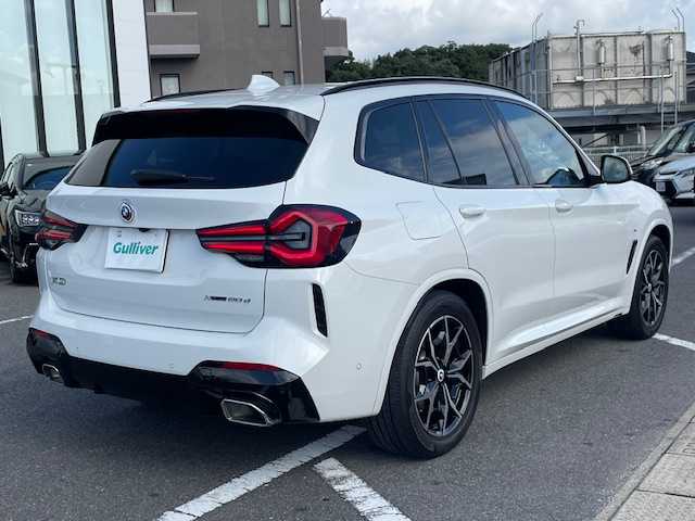 ＢＭＷ Ｘ３ xDrive20d Mスポーツ 長崎県 2022(令4)年 3.2万km 白 ワンオーナー/セレクト・パッケージ/●ステアリング・ホイール・ヒーティング/●アコースティック・ガラス/●電動パノラマ・ガラス・サンルーフ/●リヤ・サイド・ウィンドー・ローラー・ブラインド/●サンプロテクション・ガラス/●リヤ・シート・バックレスト・アジャストメント/●リヤ・シート・ヒーティング/●harman/kardonサラウンド・サウンド・システム/●BMWジェスチャー・コントロール/純正メーカーナビ/BT/USB/フルセグTV/全方位カメラ/ブラックレザーシート/前席パワーシート/D席メモリーシート/全席シートヒーター/ステアリングヒーター/レーダークルーズコントロール/ドライブレコーダー前後/純正LEDヘッドライト/ビルトインETC