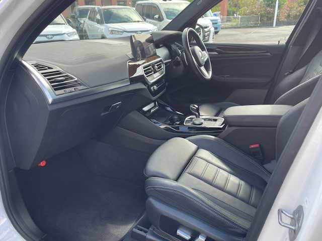 ＢＭＷ Ｘ３ xDrive20d Mスポーツ 長崎県 2022(令4)年 3.2万km 白 ワンオーナー/セレクト・パッケージ/●ステアリング・ホイール・ヒーティング/●アコースティック・ガラス/●電動パノラマ・ガラス・サンルーフ/●リヤ・サイド・ウィンドー・ローラー・ブラインド/●サンプロテクション・ガラス/●リヤ・シート・バックレスト・アジャストメント/●リヤ・シート・ヒーティング/●harman/kardonサラウンド・サウンド・システム/●BMWジェスチャー・コントロール/純正メーカーナビ/BT/USB/フルセグTV/全方位カメラ/ブラックレザーシート/前席パワーシート/D席メモリーシート/全席シートヒーター/ステアリングヒーター/レーダークルーズコントロール/ドライブレコーダー前後/純正LEDヘッドライト/ビルトインETC