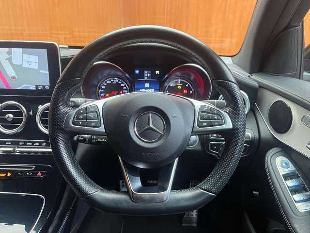 メルセデス・ベンツ ＧＬＣ２２０ d 4マチック クーペ スポーツ 千葉県 2017(平29)年 6.1万km オブシディアンブラック ACC　/半革シート　/ナビ　/TV　/360°　/Bluetooth接続　/HUD　/電動シート　/シートヒーター　/電動リアゲート　/アクティブパーキング　/アンビエントライト　/衝突軽減B　/BSM　/LKA　/ドラレコ /ETC