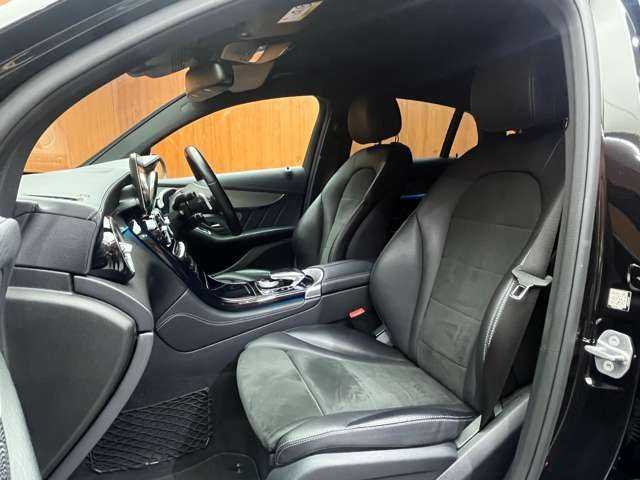 メルセデス・ベンツ ＧＬＣ２２０ d 4マチック クーペ スポーツ 千葉県 2017(平29)年 6.1万km オブシディアンブラック ACC　/半革シート　/ナビ　/TV　/360°　/Bluetooth接続　/HUD　/電動シート　/シートヒーター　/電動リアゲート　/アクティブパーキング　/アンビエントライト　/衝突軽減B　/BSM　/LKA　/ドラレコ /ETC