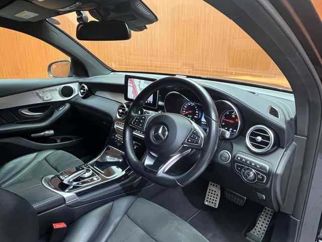 メルセデス・ベンツ ＧＬＣ２２０ d 4マチック クーペ スポーツ 千葉県 2017(平29)年 6.1万km オブシディアンブラック ACC　/半革シート　/ナビ　/TV　/360°　/Bluetooth接続　/HUD　/電動シート　/シートヒーター　/電動リアゲート　/アクティブパーキング　/アンビエントライト　/衝突軽減B　/BSM　/LKA　/ドラレコ /ETC