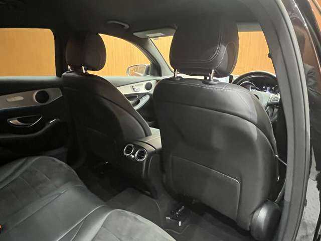 メルセデス・ベンツ ＧＬＣ２２０ d 4マチック クーペ スポーツ 千葉県 2017(平29)年 6.1万km オブシディアンブラック ACC　/半革シート　/ナビ　/TV　/360°　/Bluetooth接続　/HUD　/電動シート　/シートヒーター　/電動リアゲート　/アクティブパーキング　/アンビエントライト　/衝突軽減B　/BSM　/LKA　/ドラレコ /ETC