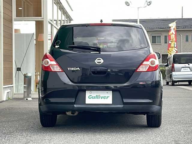 日産 ティーダ 15S 岐阜県 2008(平20)年 7万km サファイアブラック 禁煙車/AM/FM/CD/DVD/純正HDDナビ/ワンセグTV/サイドカメラ/バックカメラ/社外ETC/純正フロアマット/ハンドルスイッチ/盗難防止/オートエアコン/ヘッドライトレベライザー/Wエアバッグ/ドアバイザー/スマートキー