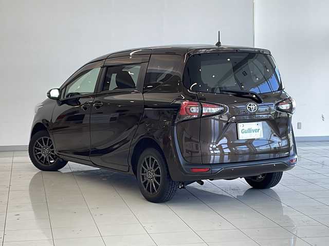 トヨタ シエンタ G クエロ 新潟県 2020(令2)年 1.8万km ヴィンテージブラウンパールクリスタルシャイン 4WD/純正9インチSDナビ(NSZT-Y68T)/CD/DVD/BT/フルセグテレビ/全方位カメラ/ETC/衝突被害軽減ブレーキ/レーンキープアシスト/半革シート/両側パワースライドドア/コーナーセンサー/スマートキー/プッシュスタート/LEDヘッドライト/オートライト/オートハイビーム/フォグランプ/社外15インチアルミホイール/純正15インチAW夏タイヤ車載