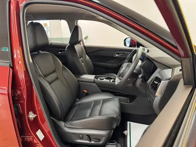 日産 エクストレイル G e－4ORCE 群馬県 2022(令4)年 0.2万km 赤 安全装備/・エマージェンシーブレーキ/・アラウンドビューモニター/・プロパイロット/・ふらつき防止/・インテリジェントルームミラー/・後側方支援/・SOSコール/メーカーナビゲーション/・AM/FM/フルセグTV/・Bluetooth/Apple car play/LEDヘッドライト/オートライト/ハンドルヒーター/全席シートヒーター/パワーシートDN席/シートメモリー/防水シート/ビルトインETC2.0/電動格納ドアミラー/プッシュスタート/スマートキー/純正19インチアルミホイール