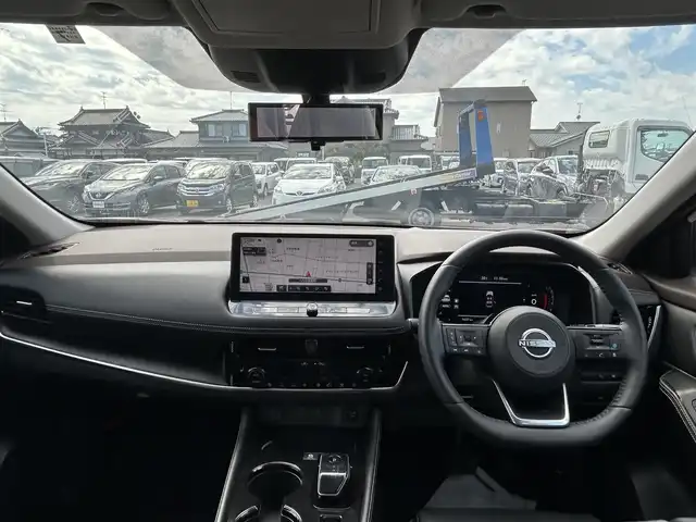 日産 エクストレイル G e－4ORCE 熊本県 2022(令4)年 0.2万km 赤 安全装備/・エマージェンシーブレーキ/・アラウンドビューモニター/・プロパイロット/・ふらつき防止/・インテリジェントルームミラー/・後側方支援/・SOSコール/メーカーナビゲーション/・AM/FM/フルセグTV/・Bluetooth/Apple car play/LEDヘッドライト/オートライト/ハンドルヒーター/全席シートヒーター/パワーシートDN席/シートメモリー/防水シート/ビルトインETC2.0/電動格納ドアミラー/プッシュスタート/スマートキー/純正19インチアルミホイール