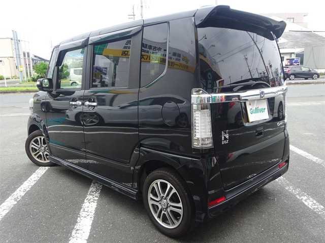 ホンダ Ｎ ＢＯＸ カスタム G SSパッケージ 静岡県 2015(平27)年 9万km スマートブラック ワンオーナー/禁煙車/純正Gathers SDナビ/（CD/DVD/BT/SD/フルセグTV）/ステアリングリモコン/バックカメラ/両側パワースライドドア/CTBA/あんしんパッケージ/アイドリングストップ/電動格納ミラー/フロントフォグランプ/スペアキー/純正フロアマット・バイザー/取扱説明書/保証書