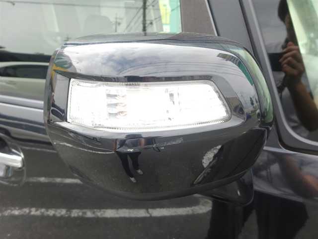 ホンダ Ｎ ＢＯＸ カスタム G SSパッケージ 静岡県 2015(平27)年 9万km スマートブラック ワンオーナー/禁煙車/純正Gathers SDナビ/（CD/DVD/BT/SD/フルセグTV）/ステアリングリモコン/バックカメラ/両側パワースライドドア/CTBA/あんしんパッケージ/アイドリングストップ/電動格納ミラー/フロントフォグランプ/スペアキー/純正フロアマット・バイザー/取扱説明書/保証書