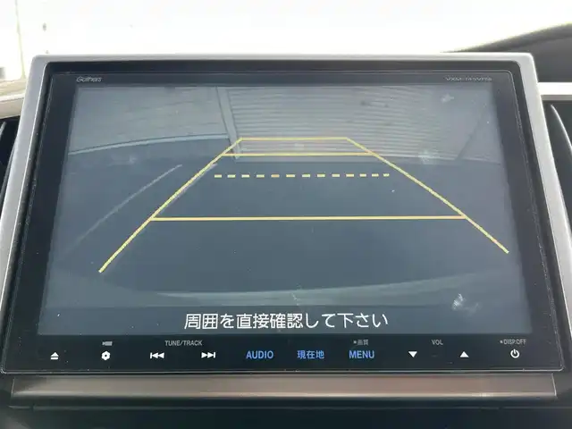 ホンダ ステップワゴン スパーダ S 新潟県 2014(平26)年 10.6万km ホワイトオーキッドパール 純正ナビ【BT/フルセグテレビ/FM・AM】/バックカメラ/アイドリングストップ/両側パワースライドドア/クルーズコントロール/純正アルミホイール/ETC/オートライト/横滑り防止装置/スマートキー