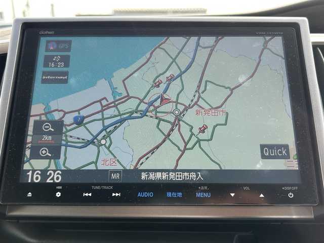 ホンダ ステップワゴン スパーダ S 新潟県 2014(平26)年 10.6万km ホワイトオーキッドパール 純正ナビ【BT/フルセグテレビ/FM・AM】/バックカメラ/アイドリングストップ/両側パワースライドドア/クルーズコントロール/純正アルミホイール/ETC/オートライト/横滑り防止装置/スマートキー