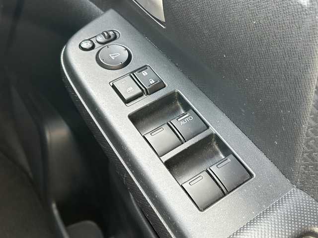 ホンダ ステップワゴン スパーダ S 新潟県 2014(平26)年 10.6万km ホワイトオーキッドパール 純正ナビ【BT/フルセグテレビ/FM・AM】/バックカメラ/アイドリングストップ/両側パワースライドドア/クルーズコントロール/純正アルミホイール/ETC/オートライト/横滑り防止装置/スマートキー