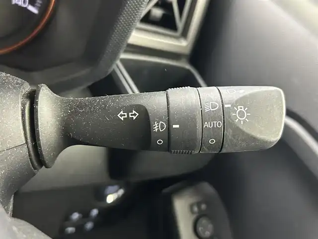 ダイハツ タフト G 熊本県 2020(令2)年 2.3万km サンドベージュメタリック 禁煙車/ガラスルーフ　/純正ナビ（ＣＤ・ＤＶＤ・フルセグ・ＢＴ・ＵＳＢ）/純正前後ドライブレコーダー　/バックカメラ　/前席シートヒーター　/前後クリアランスソナー　/衝突軽減ブレーキ　/横滑り防止　/アイドリングストップ/パーキングアシスト/ルーフレール/純正フロアマット/純正１５インチAW/オートライト/LEDヘッドライト/スマートキー/プッシュスタート/取扱説明書