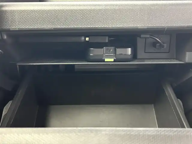 ダイハツ タフト G 熊本県 2020(令2)年 2.3万km サンドベージュメタリック 禁煙車/ガラスルーフ　/純正ナビ（ＣＤ・ＤＶＤ・フルセグ・ＢＴ・ＵＳＢ）/純正前後ドライブレコーダー　/バックカメラ　/前席シートヒーター　/前後クリアランスソナー　/衝突軽減ブレーキ　/横滑り防止　/アイドリングストップ/パーキングアシスト/ルーフレール/純正フロアマット/純正１５インチAW/オートライト/LEDヘッドライト/スマートキー/プッシュスタート/取扱説明書