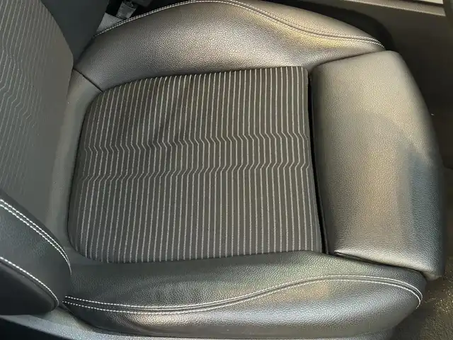 メルセデス・ベンツ ＧＬＢ２００ｄ 神奈川県 2020(令2)年 3.6万km ポーラホワイト ワンオーナー/純正HDDナビ/フルセグTV/BT/360°カメラシステム/純正ETC2.0/純正ドライブレコーダー/レーダーセーフティパッケージ/パークトロニック/タイヤ空気圧警報システム/ドライブアウェイアシスト/リアクロストラフィックアラート/スマートキー/クルーズコントロール＆可変スピードリミッター/LEDヘッドライト/LEDリアフォグランプ/シートメモリー付きパワーシート/シートヒーター（前席）/電動ランバーサポート（前席）/イルミネーテッドステップカバー（前席）/革巻きステアリング/電動調整・可倒式ヒーテッドドアミラー/盗難防止装置/純正フロアマット/保証書/取扱説明書/スペアキー×１